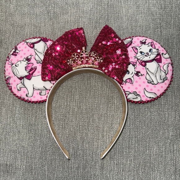 Disney Accessories - Disney Mickey / Minnie Mouse Marie Aristocats Light up ears